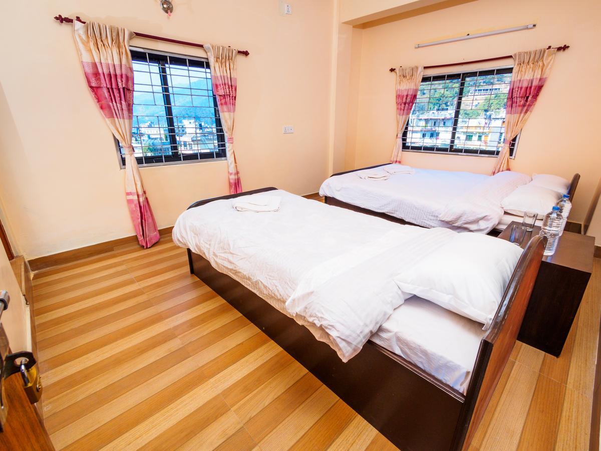 Hotel Sunflower Pokhara Exterior photo